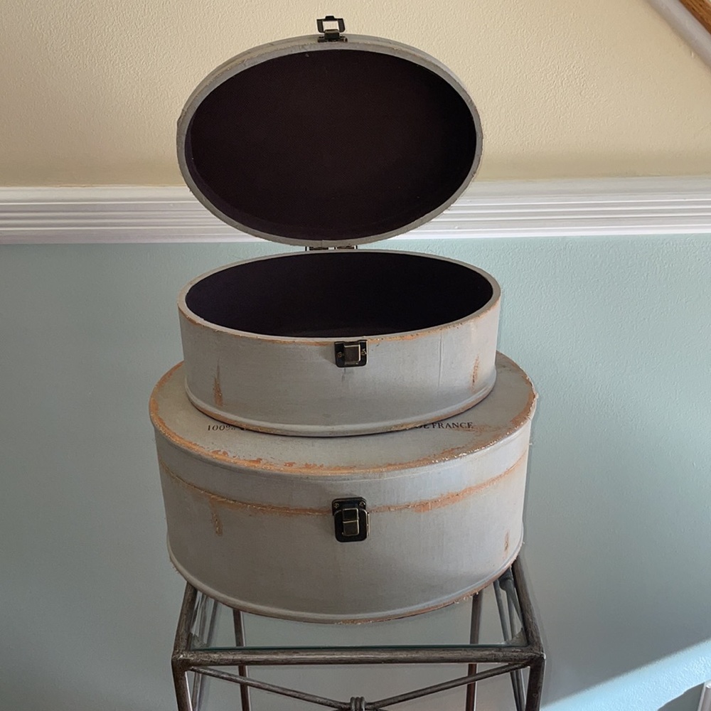 Nesting boxes - Picture 5 of 6